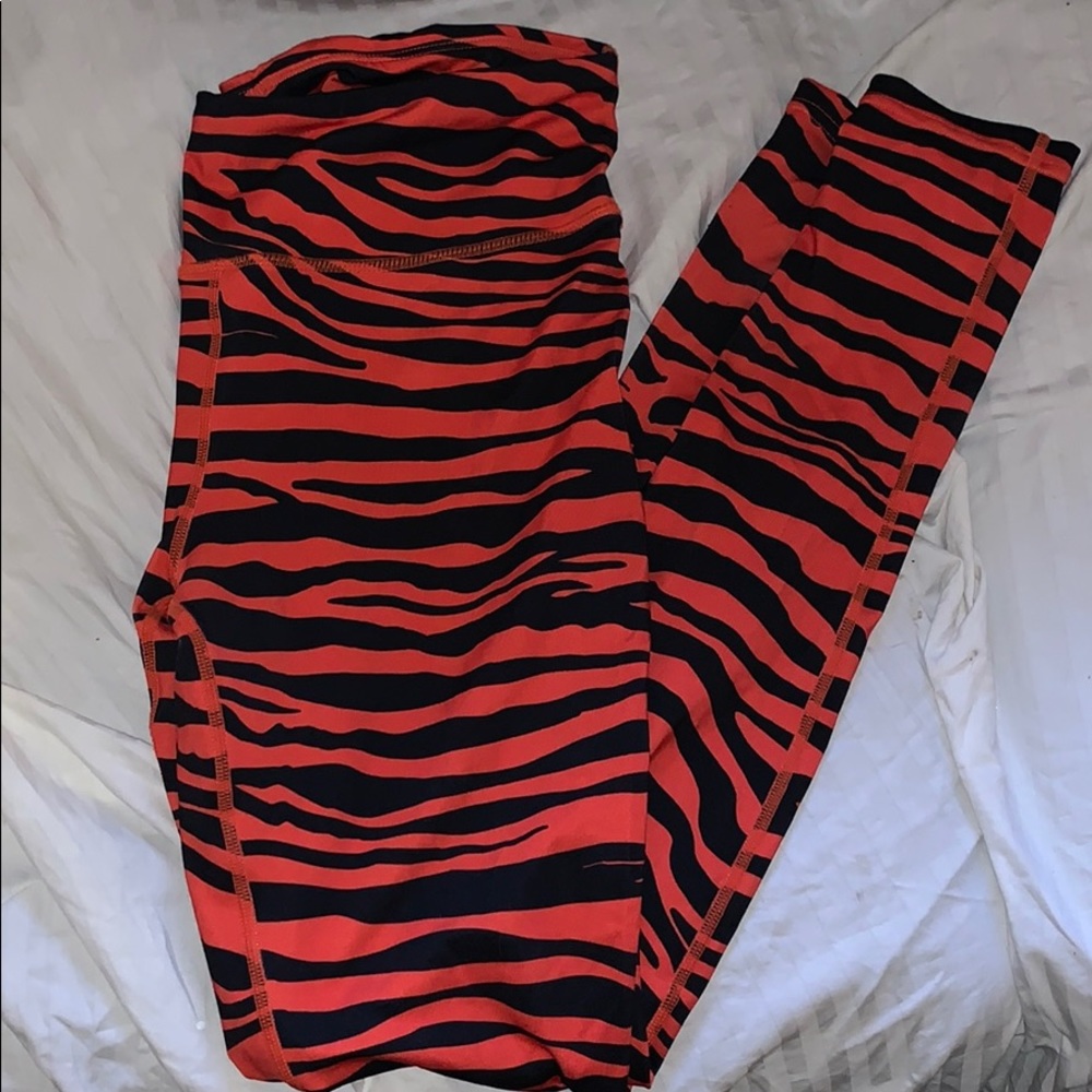 NEVER WORN BENGALS LEGGINGS